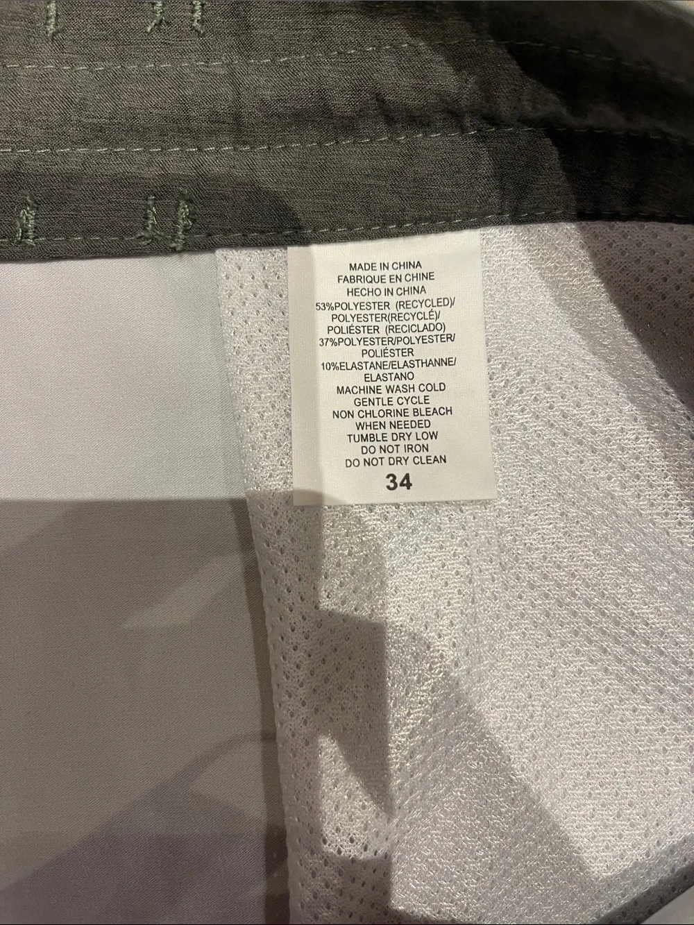 O'Neill Men’s Gray Boardshorts with Navy and Blue Stripes